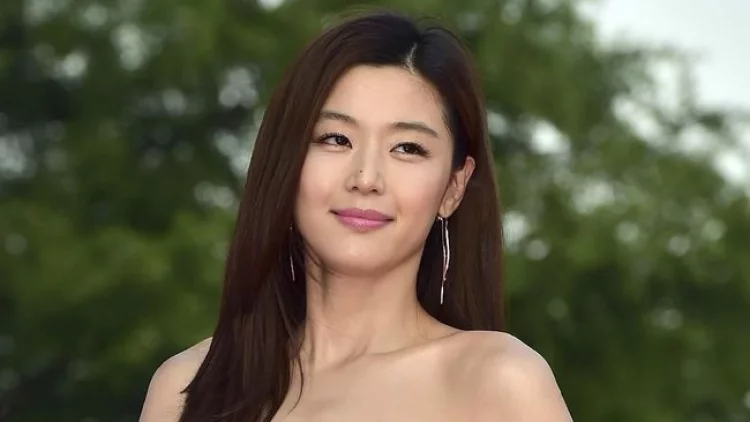 7 Film yang Dibintangi Jun Ji-hyun, Aktris Termahal Korea Selatan