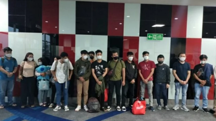 Polisi Bekuk 15 Orang Diduga Terlibat Jaringan Judi Online Apin BK di Riau