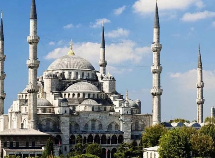 Daftar Negara Eropa Ramah bagi Traveler Muslim, Wajib Masuk Itinerary Anda! : Okezone Travel