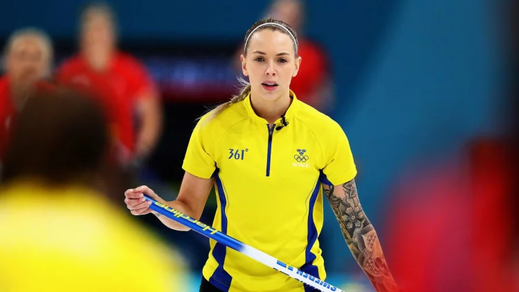 Sofia Mabergs, foto-foto atlet Swedia yang super bertato