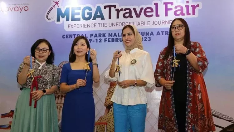 Bank Mega Gelar Mega Travel Fair di Lima Kota