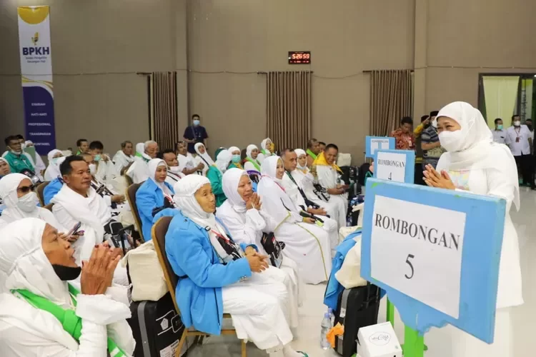 Jelang Pelaksanaan Haji 2023, Khofifah Ajak Jemaah Manfaatkan Aplikasi Pintar