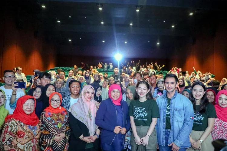 Apresiasi Film Hati Suhita, Gubernur Khofifah Harap Perempuan di Indonesia Setangguh Dewi Suhita