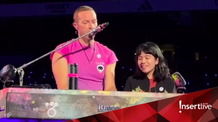 Heboh Chris Martin Ajak Fans Indonesia Naik ke Atas Panggung Konser