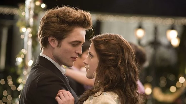Urutan Film Twilight, Kisah Cinta Manusia dan Vampir