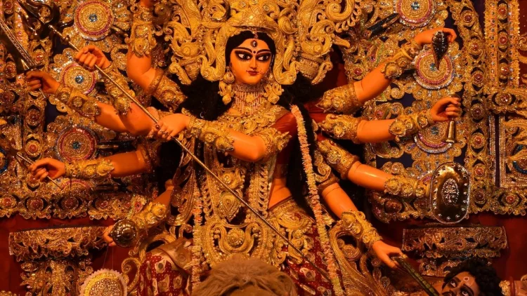 Durga Puja Guide for Tourists: A Complete Itinerary from Sthapana to Visarjan