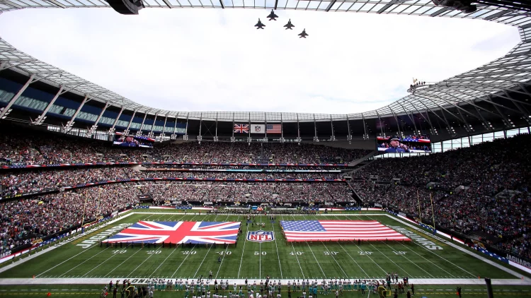 NFL London: How many games have been played at Tottenham Hotspur Stadium? How many fans does it hold?