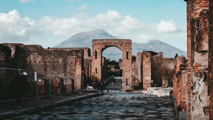 Walking Through Pompeii: A Step-by-Step Travel Itinerary